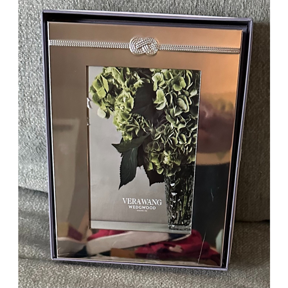 Vera Wang Wedgwood Infinity Silver Plated 5x7 Photo Frame NIB Wedding Gift